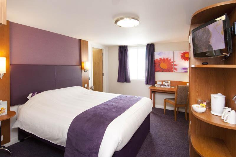 Premier Inn Hemel Hempstead Central Extérieur photo